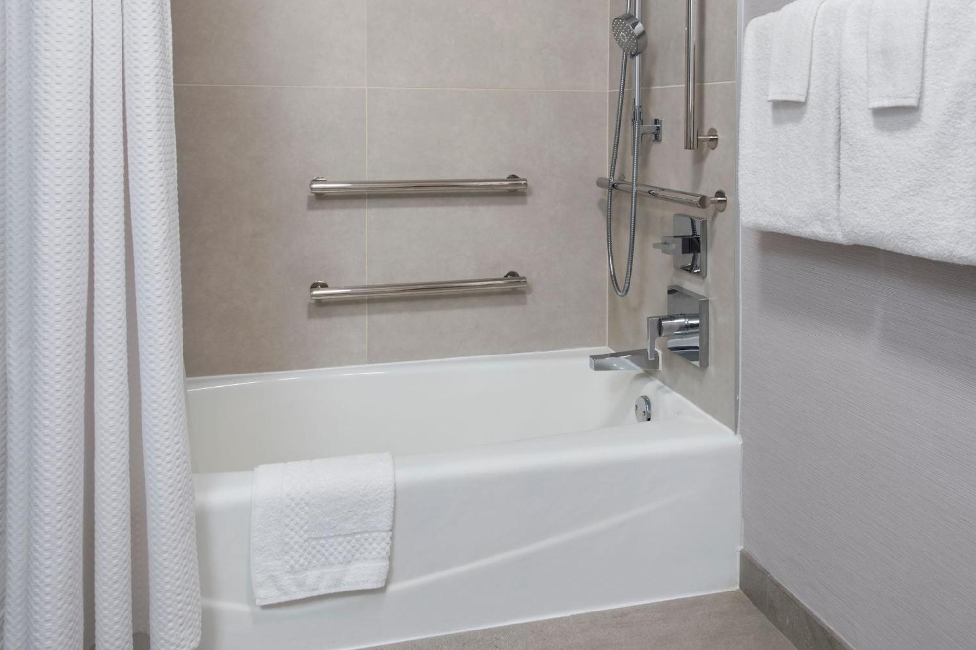 Courtyard By Marriott Tarrytown Westchester County Exterior foto